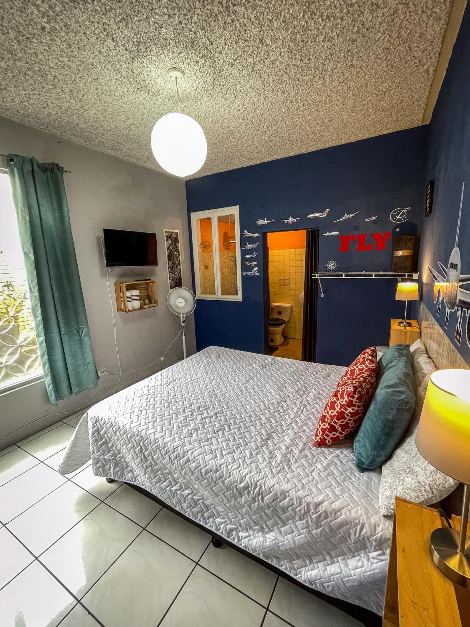 Hostal De Lucca Ciudad de Guatemala Exteriér fotografie